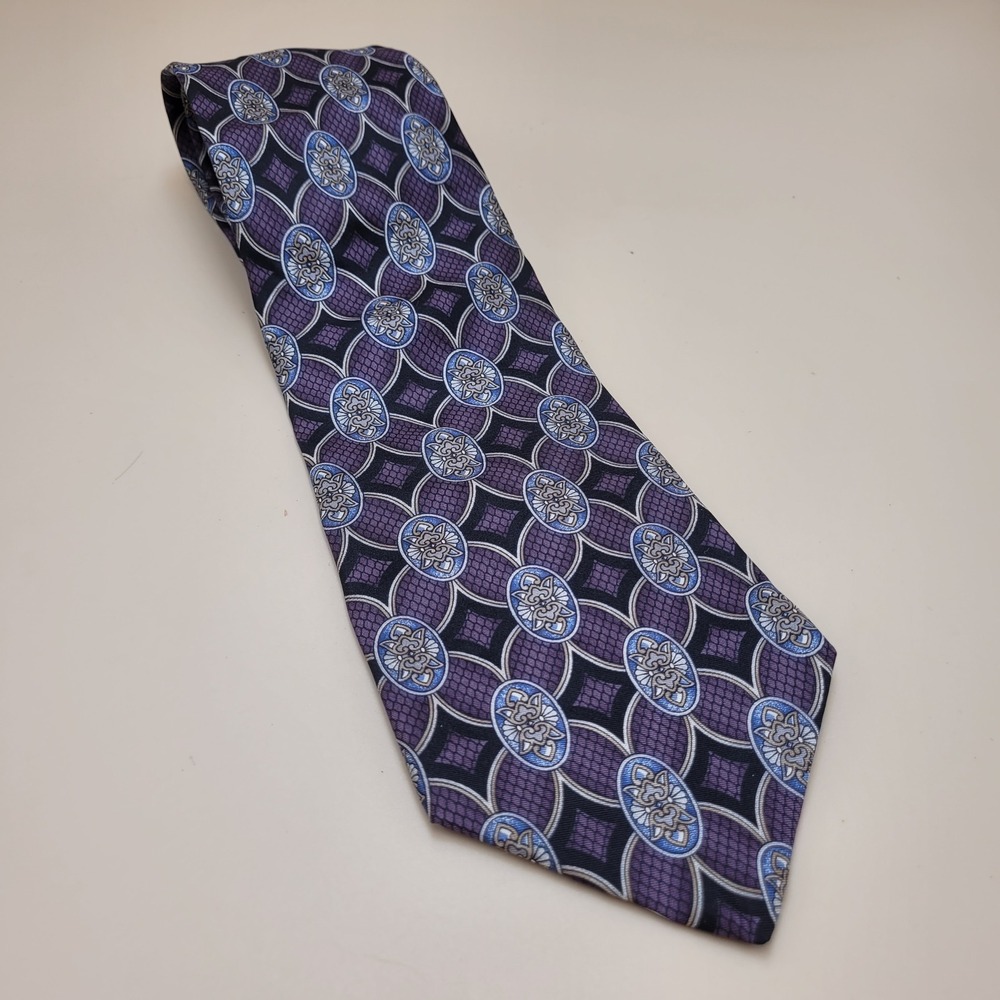Brownstone 59th Street Mens Silk Tie Purple Blue Geometric Medallion Italy USA